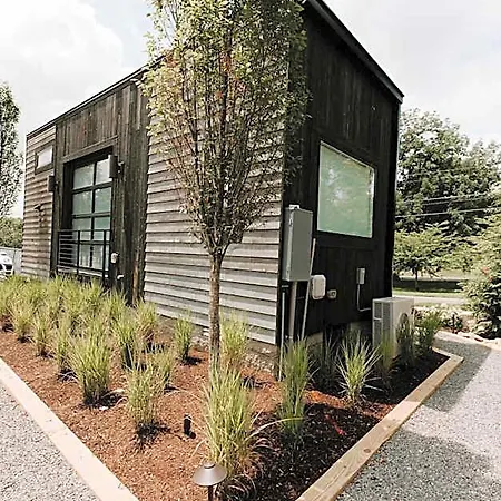 Ironwood Grove, Tiny House 4*