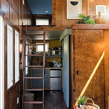 Ironwood Grove, Tiny House Aparthotel Nashville