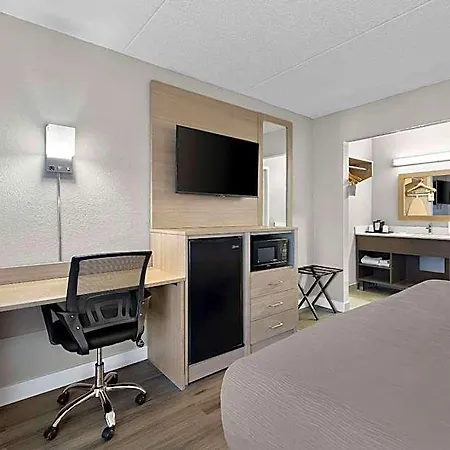 Inn Quality - Opryland Area 4*