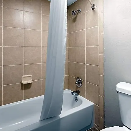 Quality - Opryland Area Inn 4*