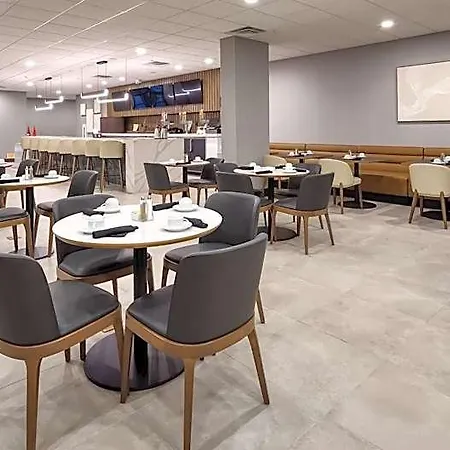 Airport By Ihg Nashville