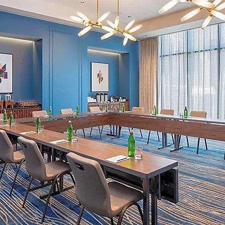Tempo By Hilton Downtown 3* Nashville