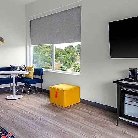 Aloft By Marriott Airport Nashville