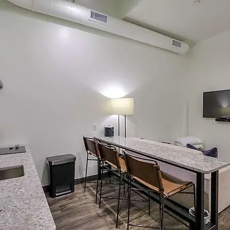 154 3* Nashville
