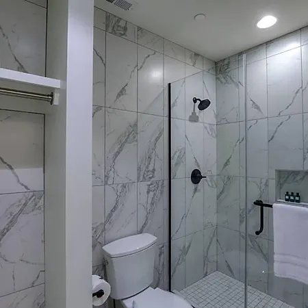 Hotel 154
