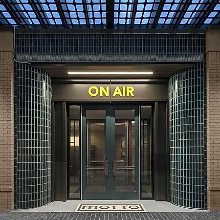 Hotel Motto By Hilton Downtown