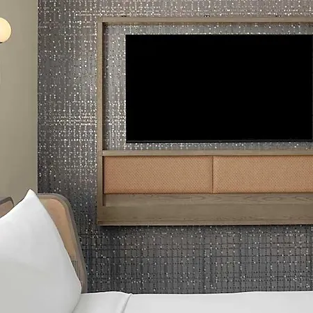 Hotel Motto By Hilton Downtown 4*