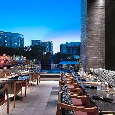 Fraye Nashville, Curio Collection By Hilton Hotel