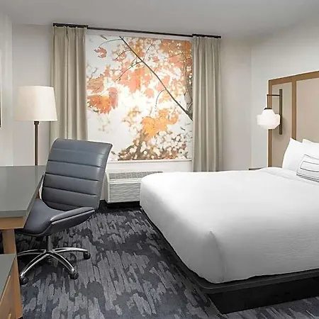 Hotel Fairfield & Near Vanderbilt 3*
