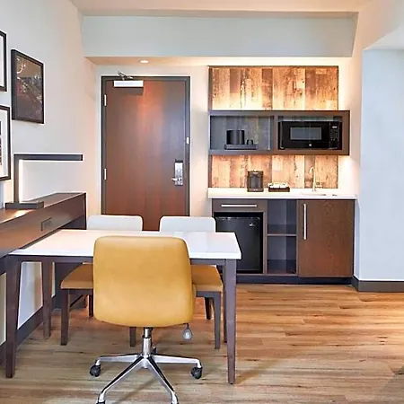 Embassy By Hilton Downtown 4*