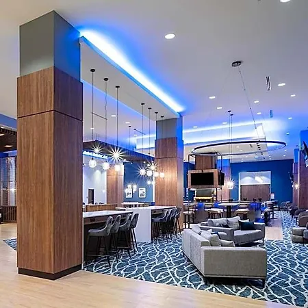 La Quinta & By Wyndham Downtown Stadium 3*
