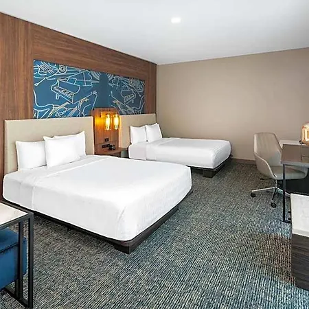 Hotel La Quinta & By Wyndham Downtown Stadium 3*