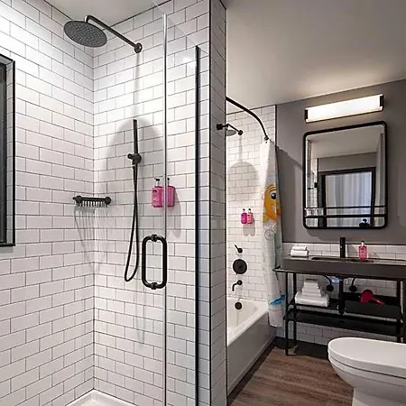 Moxy Vanderbilt Area 3* Nashville