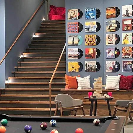 Hotel Moxy Vanderbilt Area Nashville