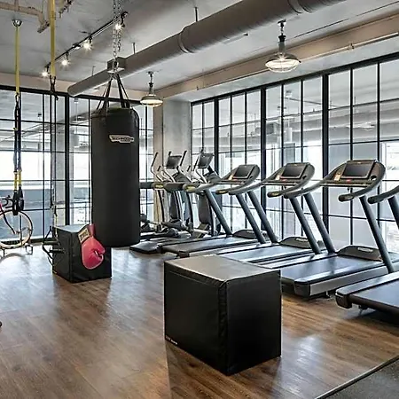 Moxy Vanderbilt Area 3* Nashville