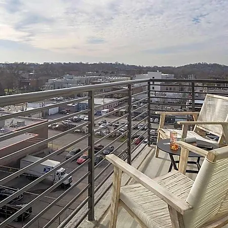 Hotel Moxy Vanderbilt Area Nashville