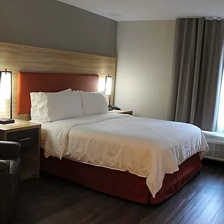 Hotel Candlewood - South By Ihg 3*