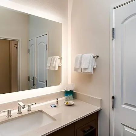 Hotel Staybridge - Vanderbilt Area By Ihg