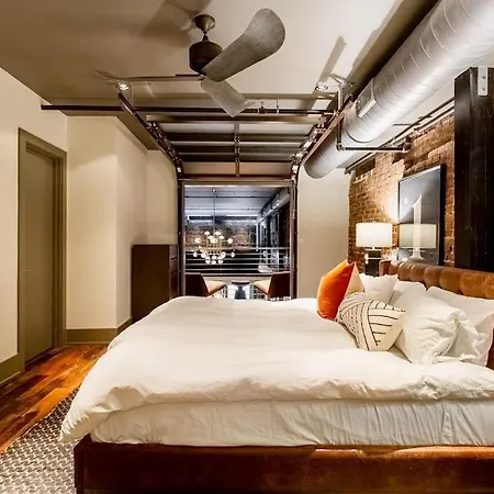 Tasteful Loft Apartment *