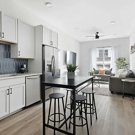 Holiday home Chic On Main