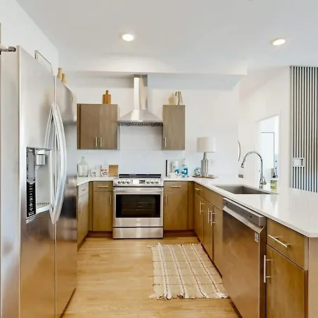 Illume Penthouse Holiday home *