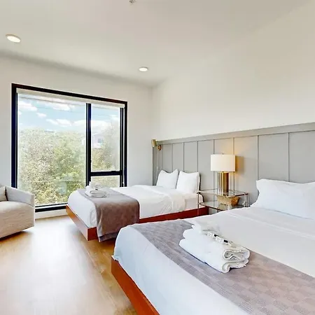 Illume Penthouse