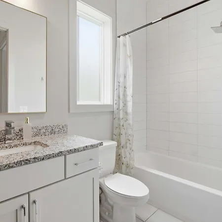 Holiday home Lyric At Cleveland Park Lyric Manor *