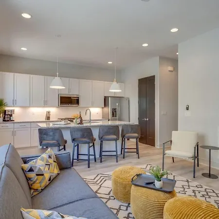 New East Oasis 13beds Roofdeck Free Parking *