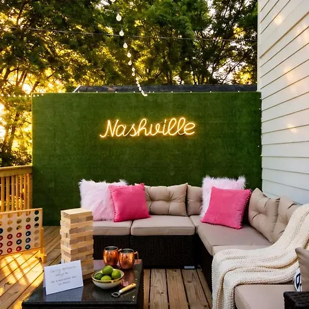 Fast 12 Beds Large Yard Free Parking Nashville