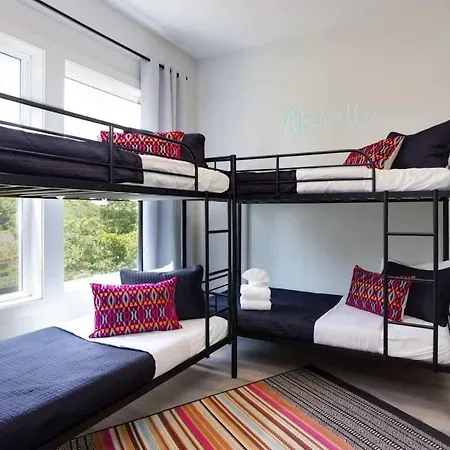 New East Oasis 13beds Roofdeck Free Parking * Nashville