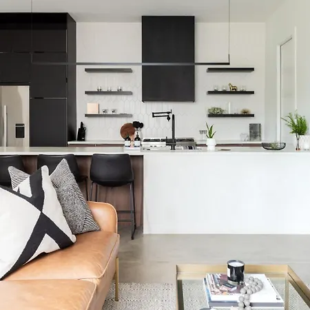 Nash Chic Near Dt Rooftop Luxe Comfort *