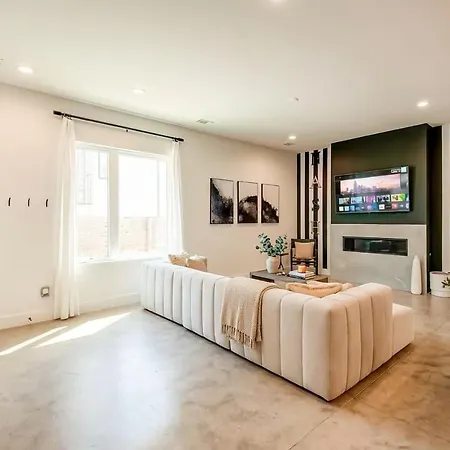 Holiday home Close To The Gulch - Book Today Nashville