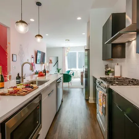 King & Queen 2 Homes - 24 Beds Views Nashville