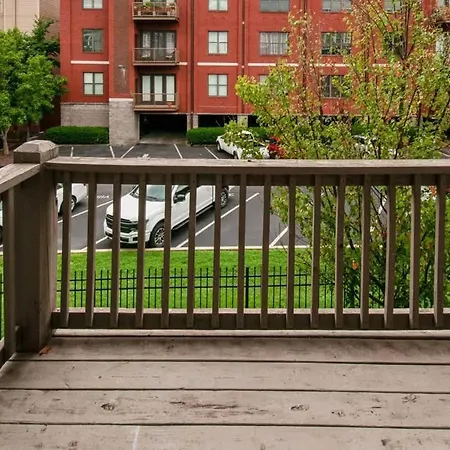 Close To The Gulch - Book Today