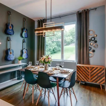 Holiday home King & Queen 2 Homes - 24 Beds Views Nashville
