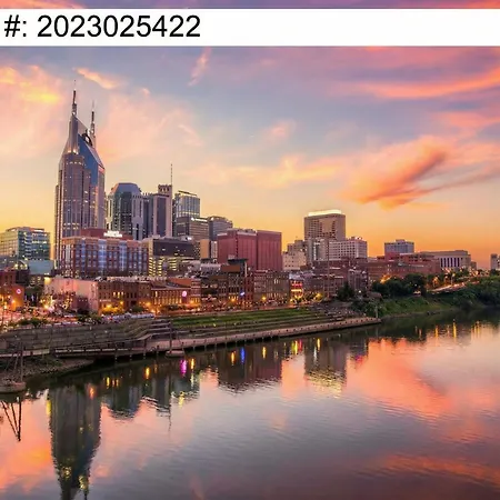 Close To The Gulch - Book Today * Nashville