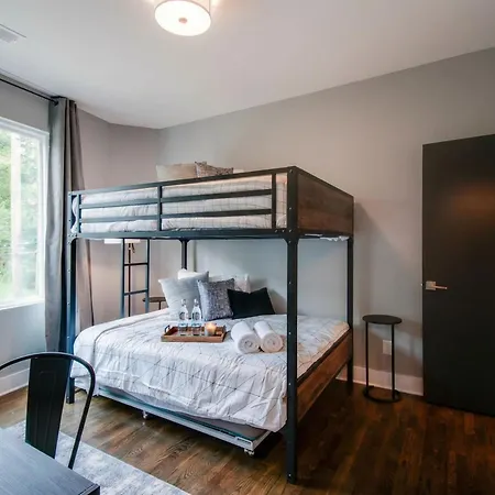 Holiday home King & Queen 2 Homes - 24 Beds Views
