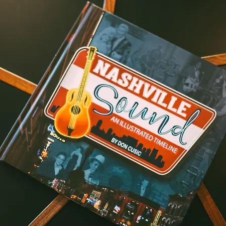 The Stage In Downtown W Pool/gym | Walk To Broadway Holiday home Nashville