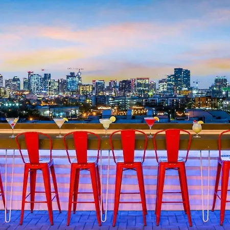 New Nashvegas Downtown Rooftop Views 13beds * Nashville