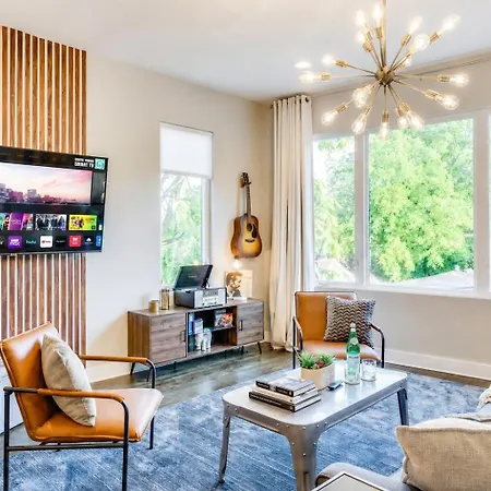 Holiday home New Nashvegas Downtown Rooftop Views 13beds *