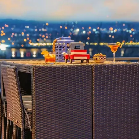 New Nashvegas Downtown Rooftop Views 13beds