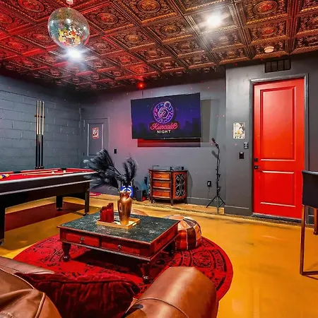 New We Roll Rooftop - Hot Tub With Views - 13 Beds * Nashville