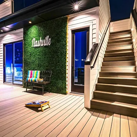 Holiday home New We Roll Rooftop - Hot Tub With Views - 13 Beds Nashville