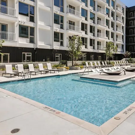 Stylish Retreat Near Downtown Nashville