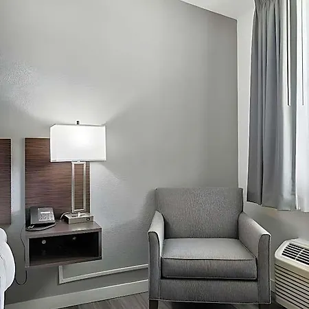 Hillside Crossing Hotel
