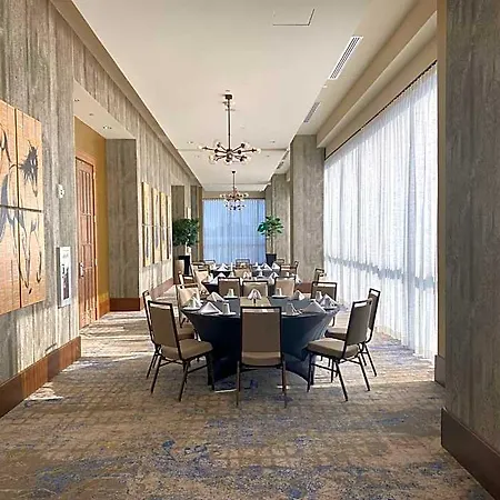 Hotel & Downtown - Broadway By Ihg Nashville