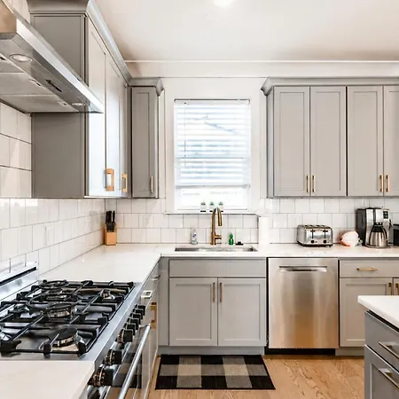 4br Oasis With Rooftop Skyline Views Holiday home *