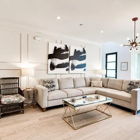 4br Oasis With Rooftop Skyline Views *