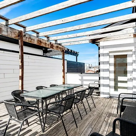 4br Oasis With Rooftop Skyline Views Holiday home *