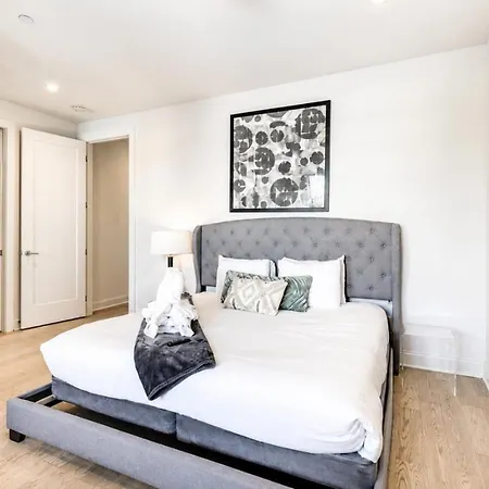 4br Oasis With Rooftop Skyline Views *